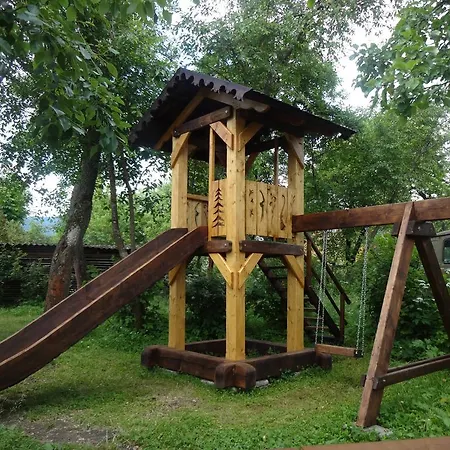 котедж-шале елітний * Slawske